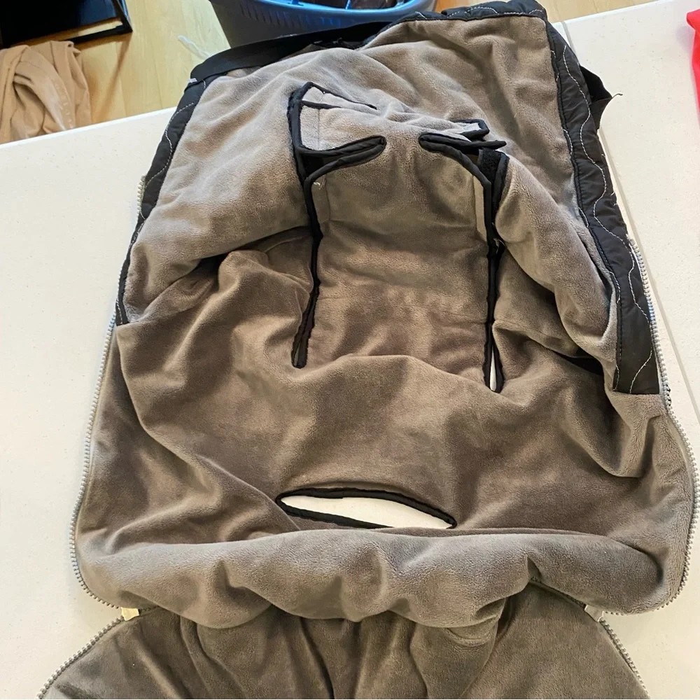JJ Cole‎ Black Quilted Urban BundleMe Footmuff  car seat and stroller cover